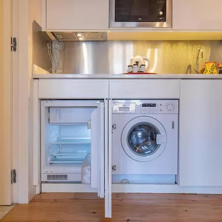 Apartment Tiny Retreat In Lisbon