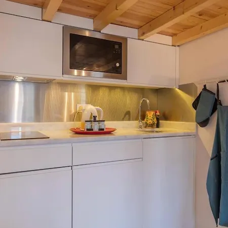 Tiny Retreat In Appartement *